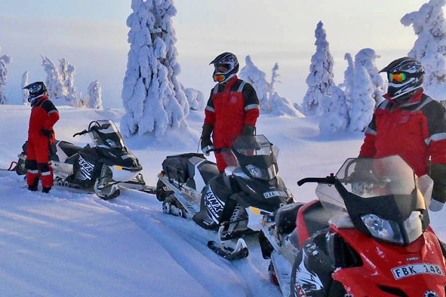 Schneemobil pur Schneemobil